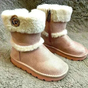 Toddler Michael Kors pink and faux fur winter boots